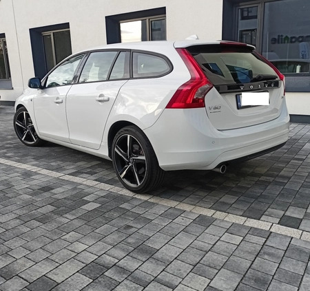 Volvo V60 cena 46900 przebieg: 227000, rok produkcji 2015 z Kraków małe 191